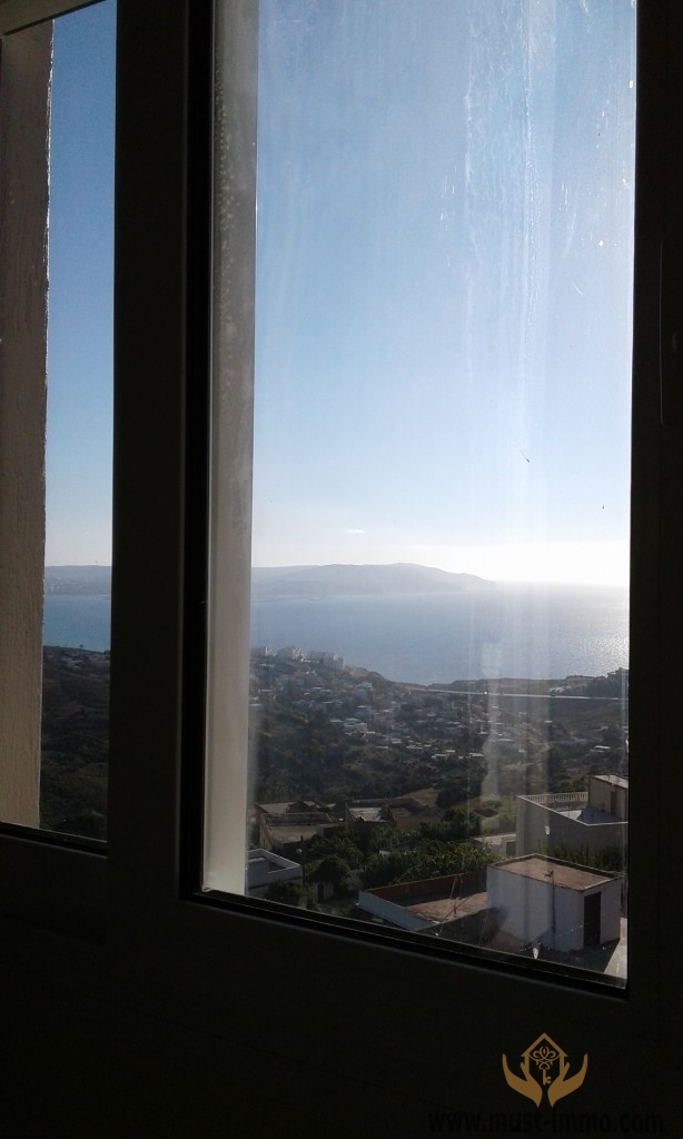 Villa de prestige dans les hauteurs de Tanger avec vue sur mer