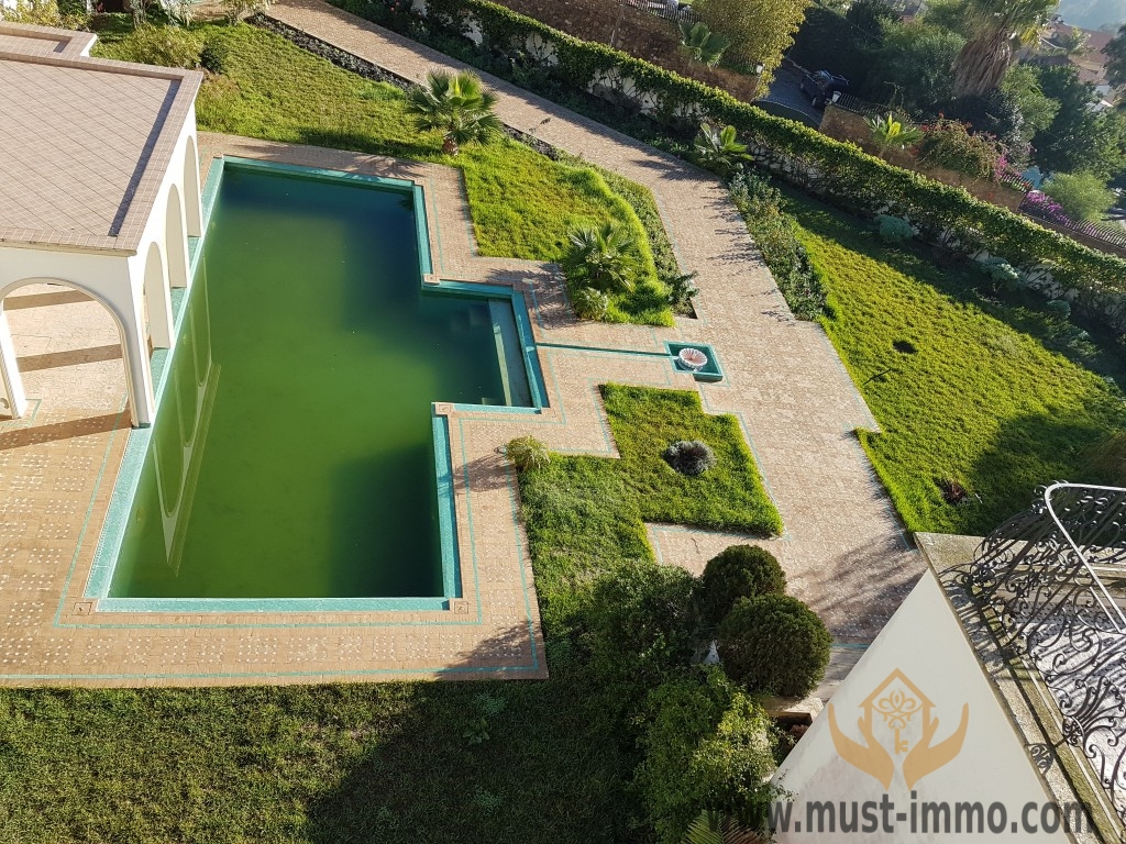 Belle villa de Prestige avec piscine  vue sur Tanger ville