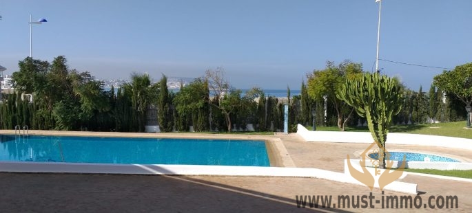 Tanger, Malabata : belle villa avec jardin à louer