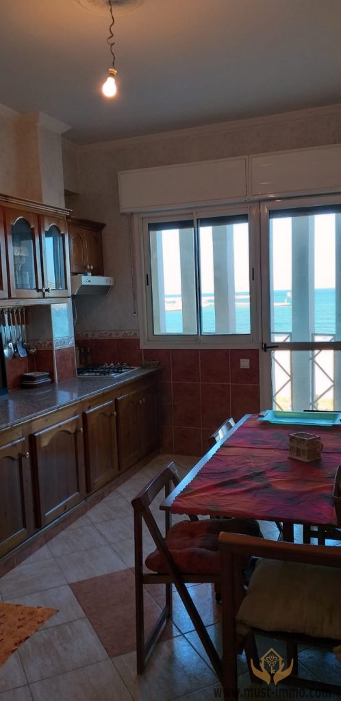 Tanger, 1ère ligne front de mer, appartement à vendre
