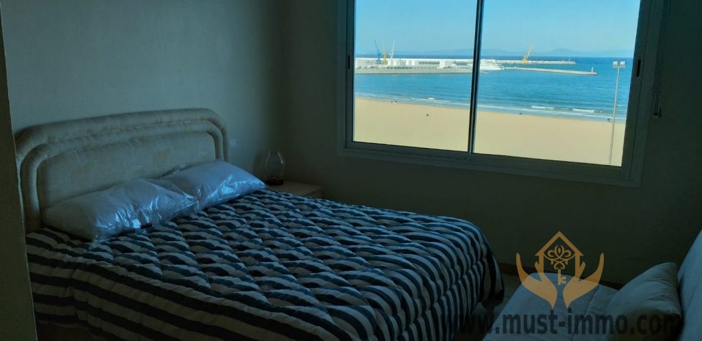 Tanger, 1ère ligne front de mer, appartement à vendre
