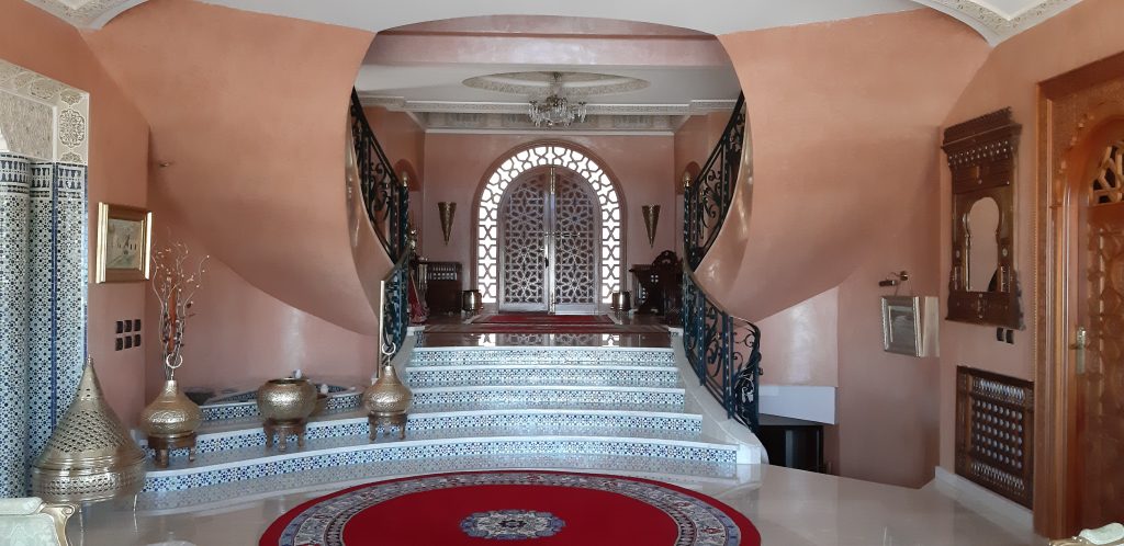 Magnifique villa arabo-andalouse à vendre quartier Golf-Montagne