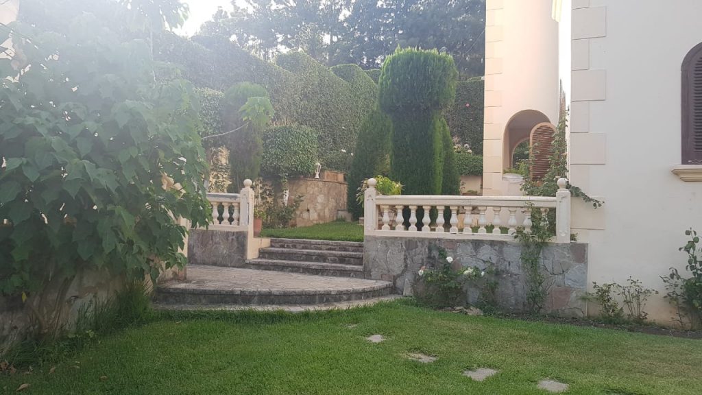 Villa avec jardin et piscine vue mer et la baie de Tanger,   Veille montagne