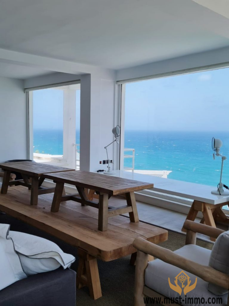 Magnifique villa moderne vue mer en harmonie avec la nature