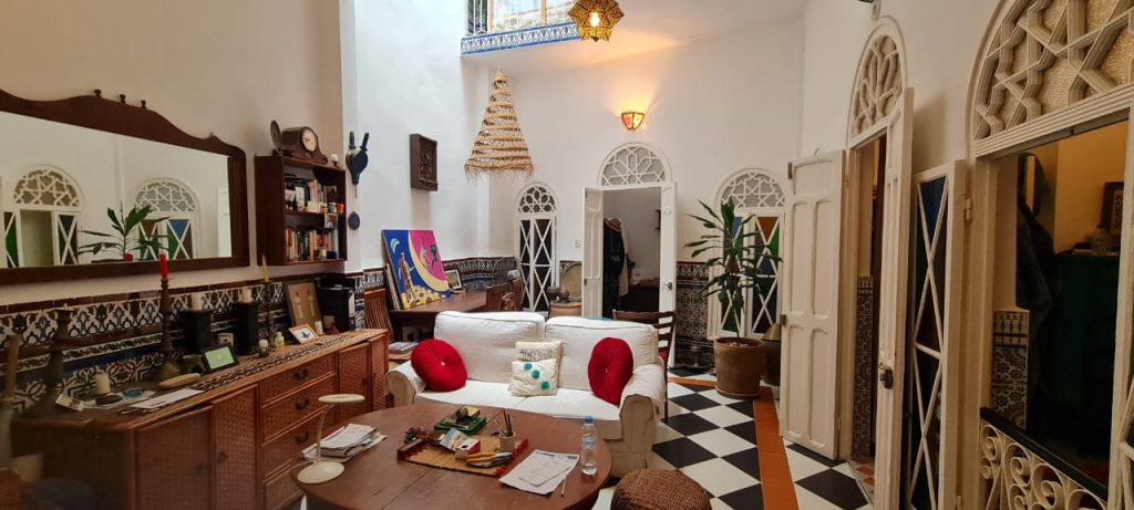Tanger, médina : très belle maison d’hôtes à vendre vue mer