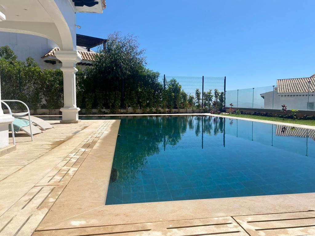 À louer Villa Meublée avec Jardin & Piscine vue mer et forêt, Tanger