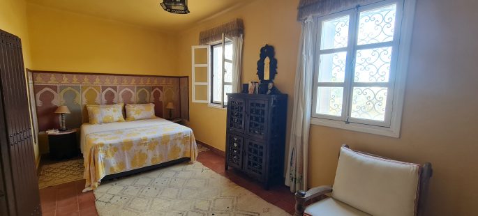 Riad a vendre à Marchan, patio lumineux et terrasse vue mer, Tanger