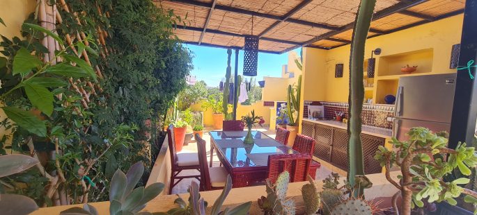 Riad a vendre à Marchan, patio lumineux et terrasse vue mer, Tanger